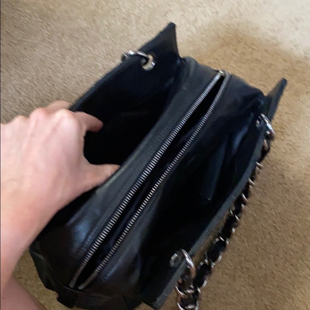 Chanel - Picture 6 of 8